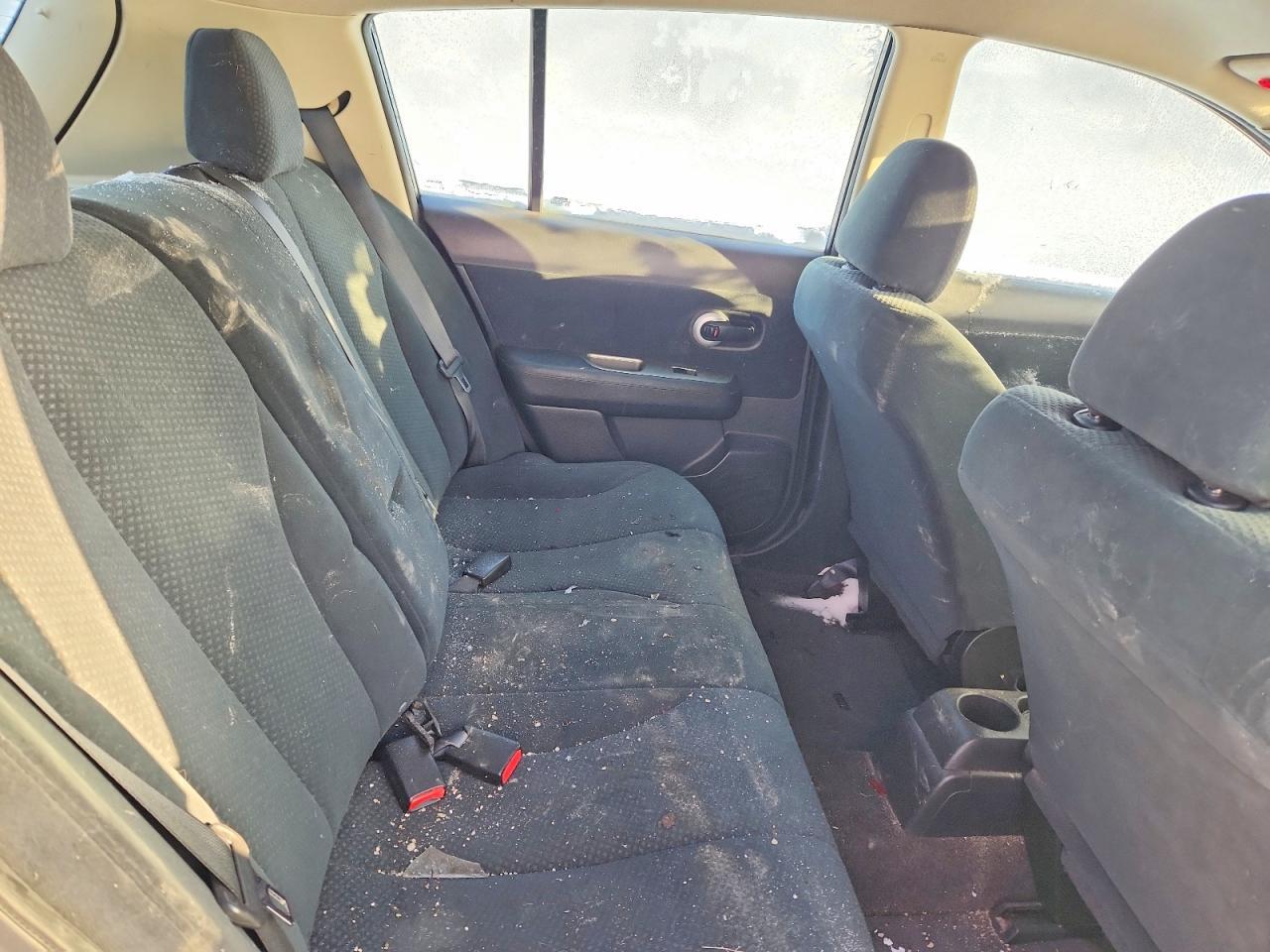 2011 NISSAN VERSA