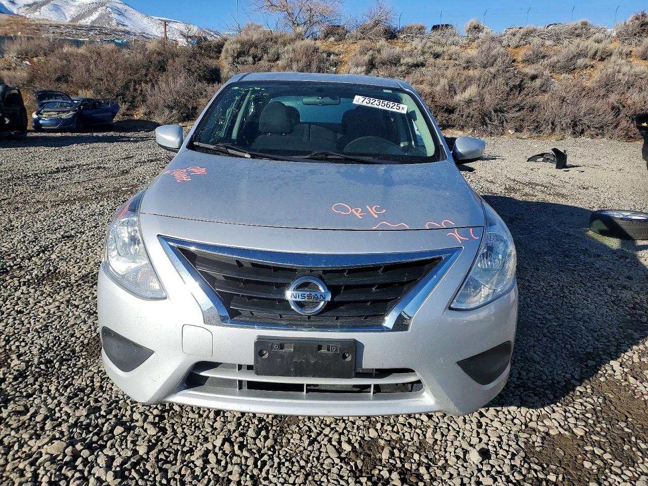 2017 NISSAN VERSA