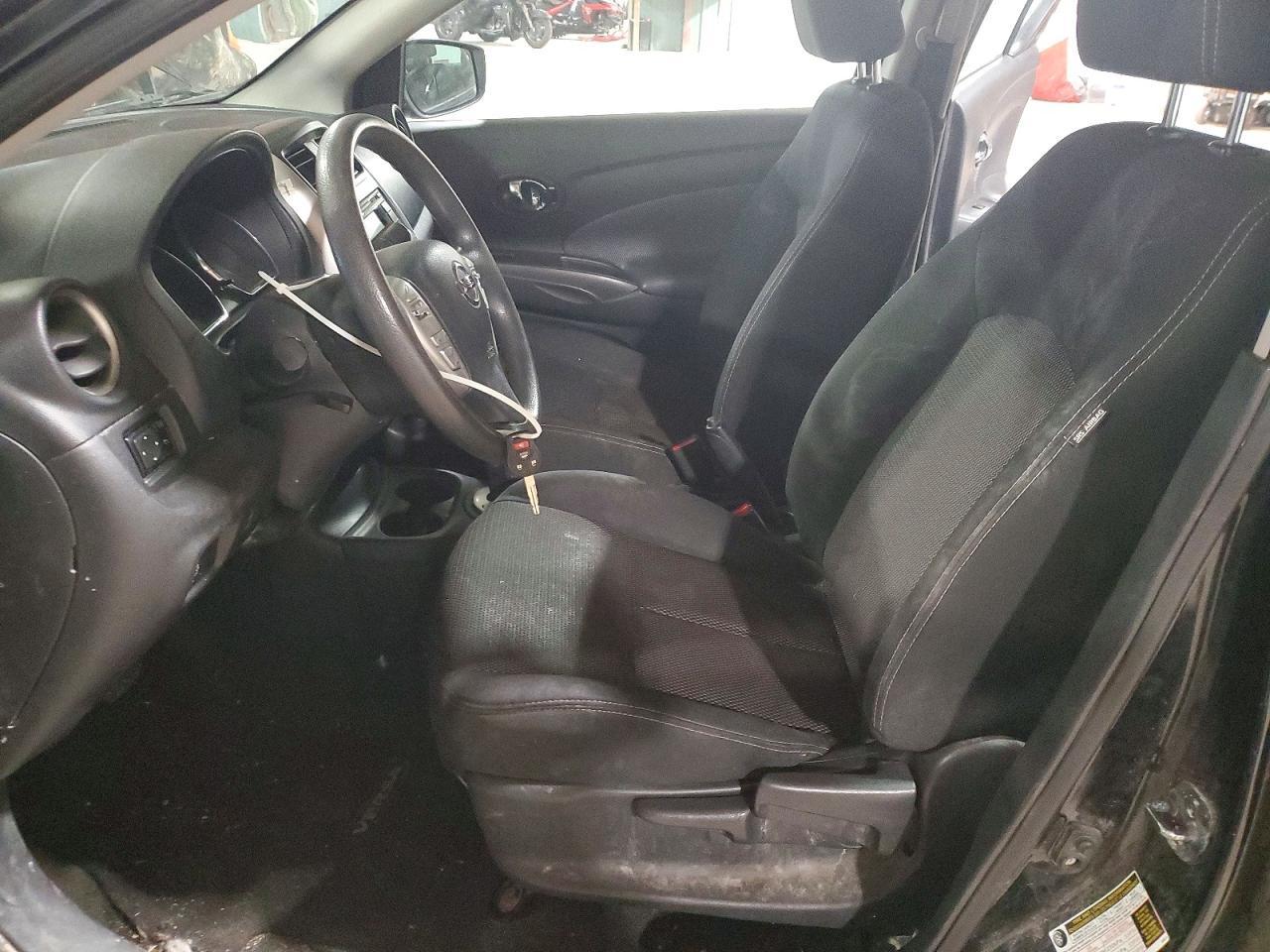 2016 NISSAN VERSA