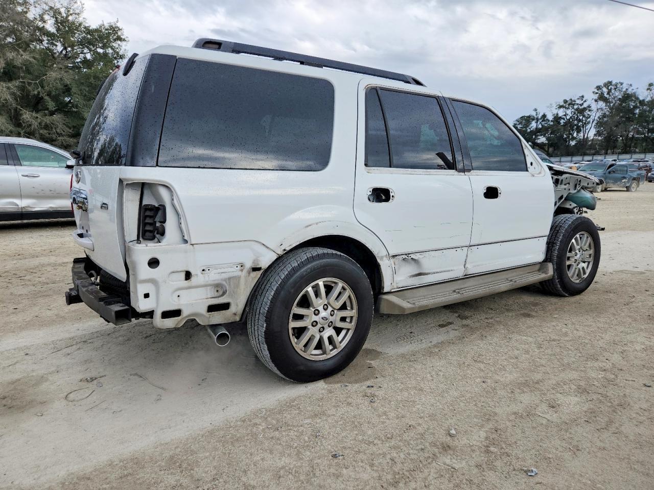 2010 FORD Expedition