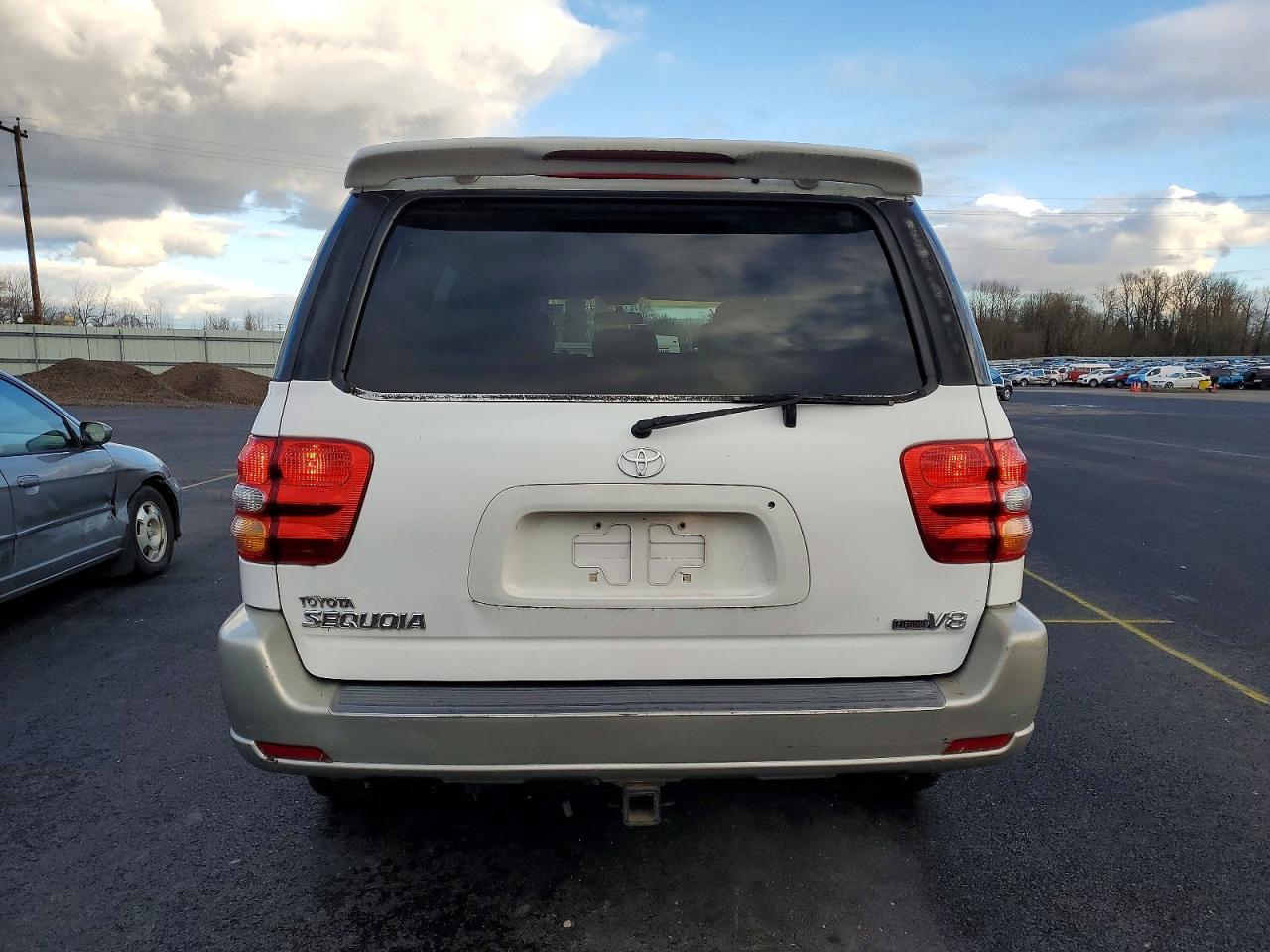 2002 TOYOTA Sequoia