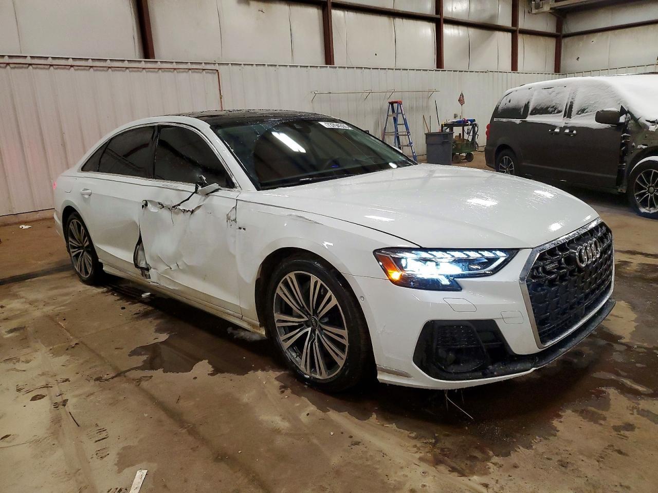 2024 AUDI A8