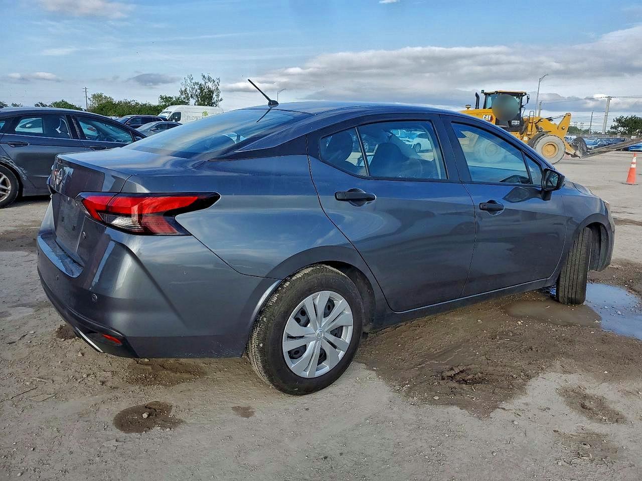2025 NISSAN VERSA