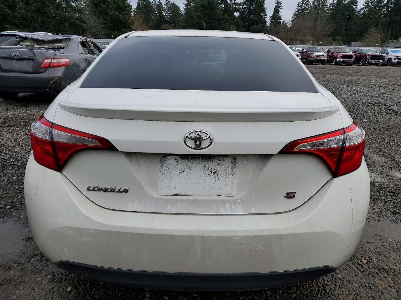 2015 TOYOTA COROLLA