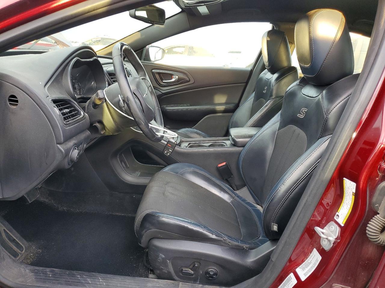 2016 CHRYSLER 200