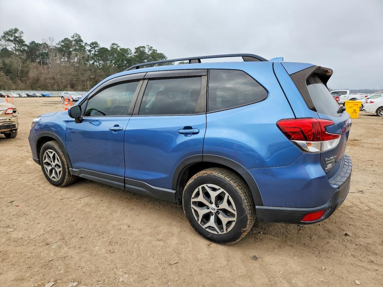 2021 SUBARU FORESTER