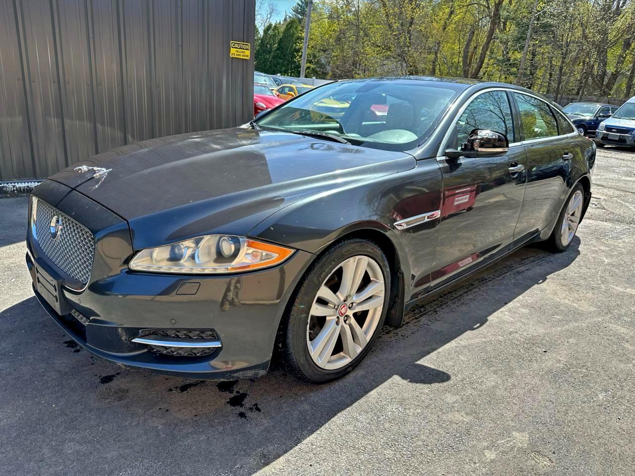 2011 JAGUAR Xj-Series