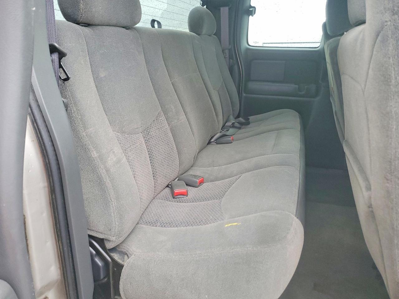 2004 CHEVROLET Silverado