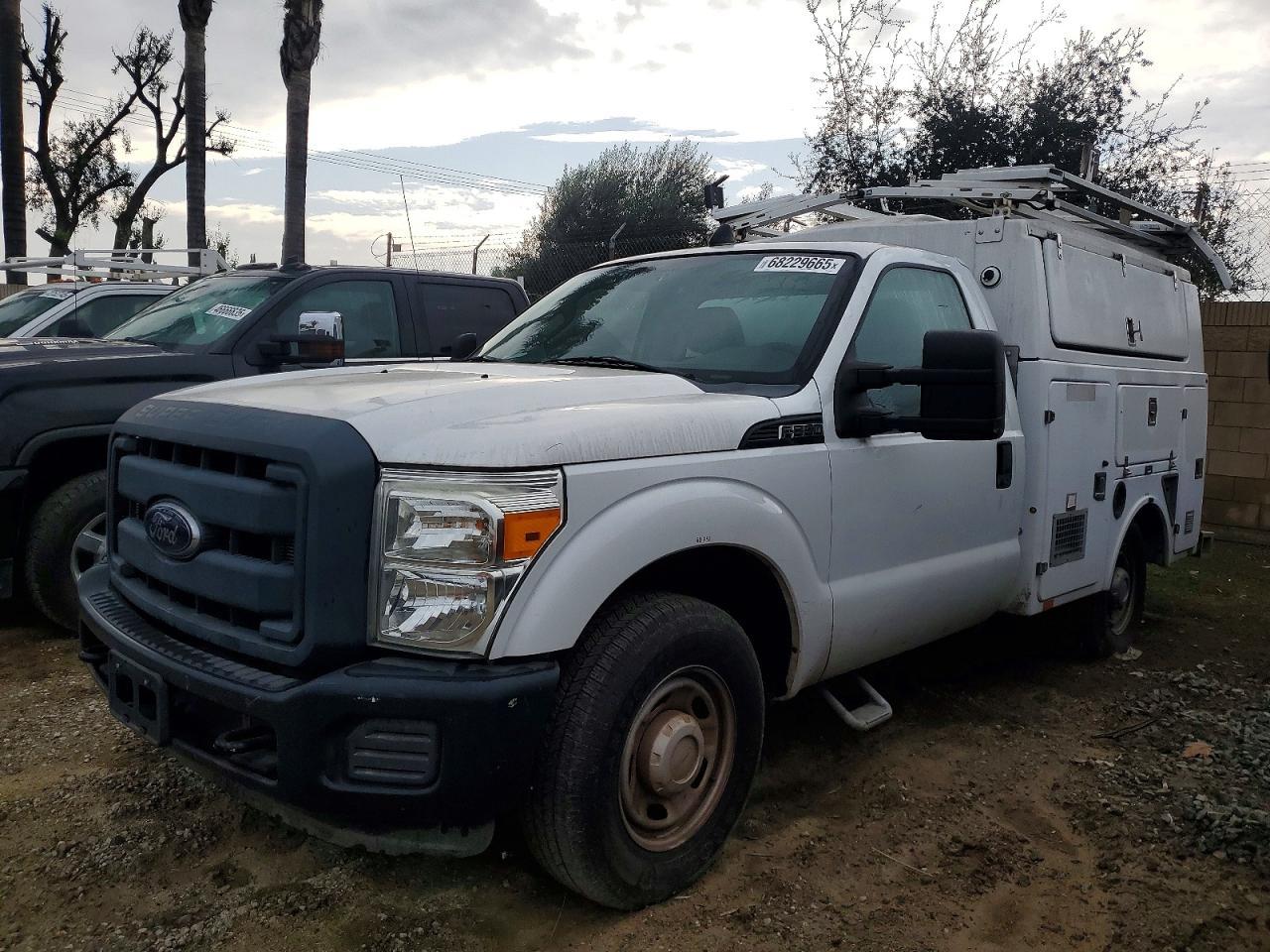 2013 FORD F-350