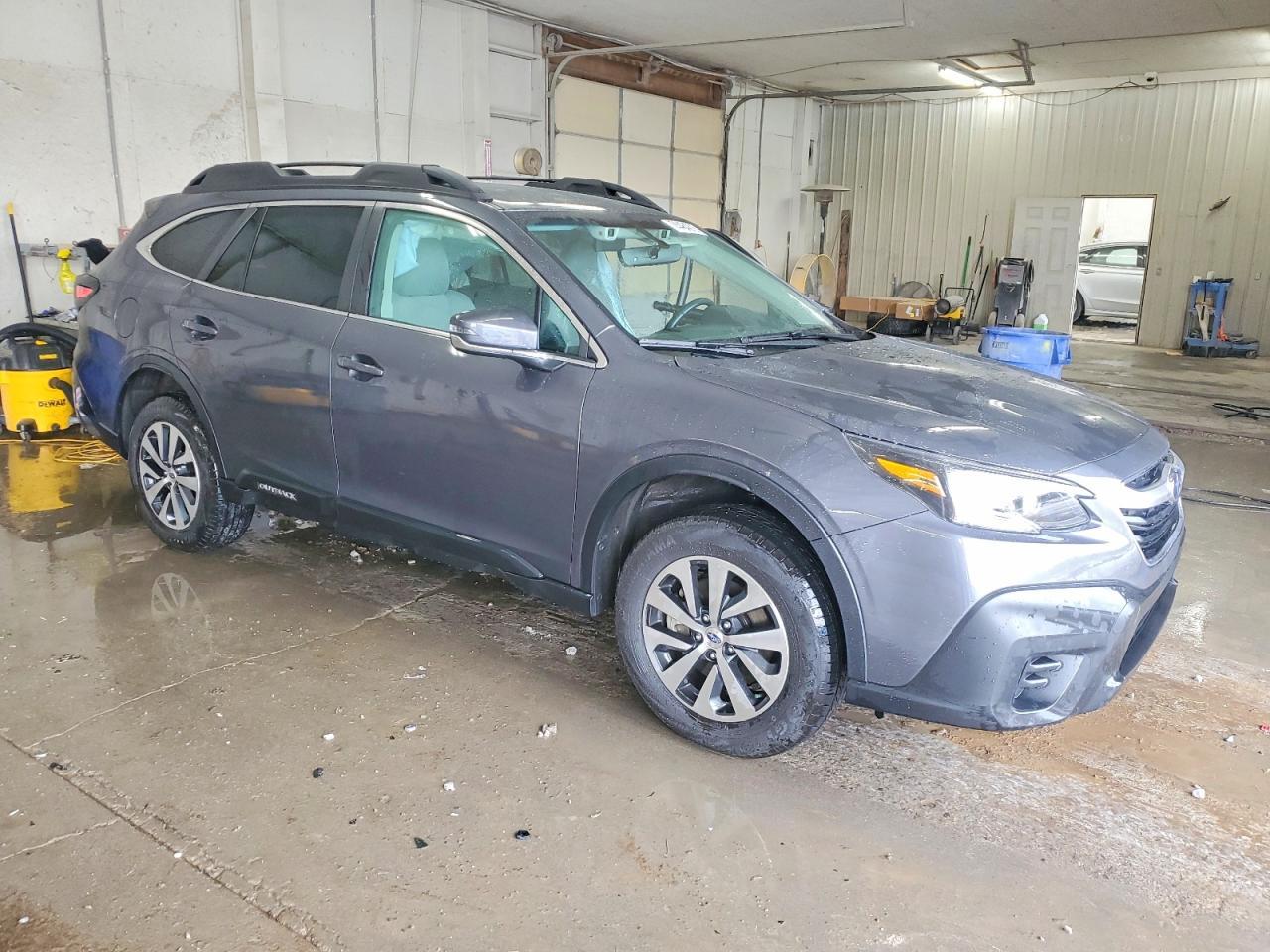 2022 SUBARU Outback