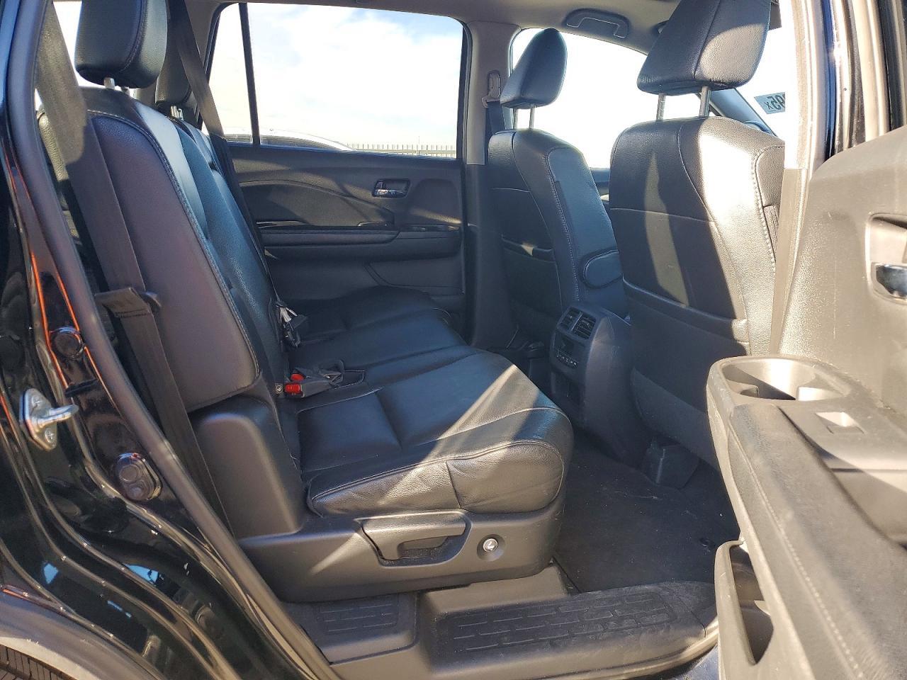 2017 HONDA PILOT
