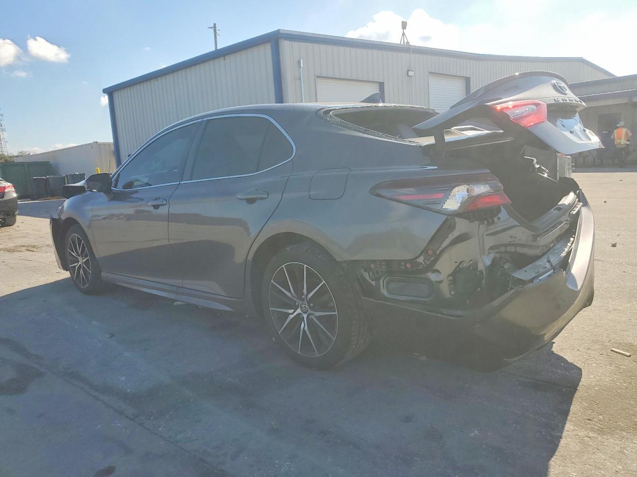 2024 TOYOTA CAMRY
