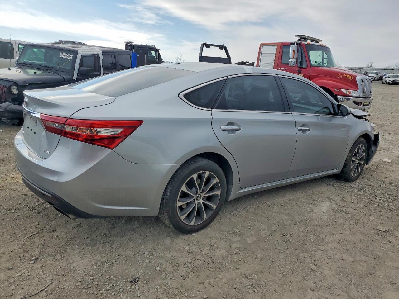 2018 TOYOTA Avalon
