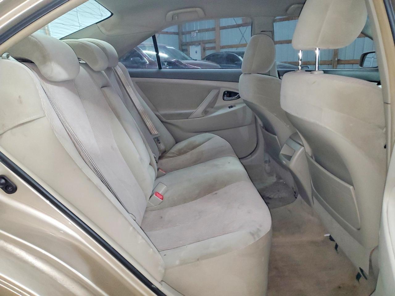 2010 TOYOTA CAMRY