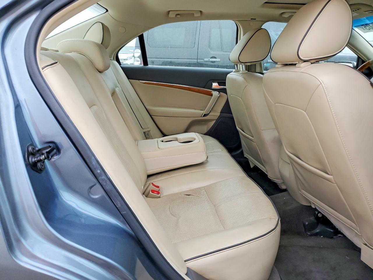 2011 LINCOLN MKZ