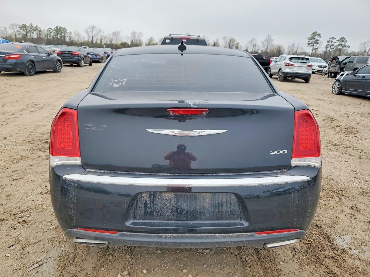 2018 CHRYSLER 300