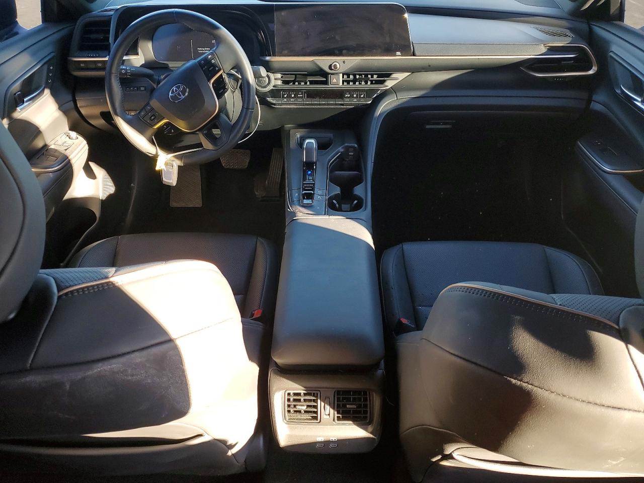 2023 TOYOTA Crown