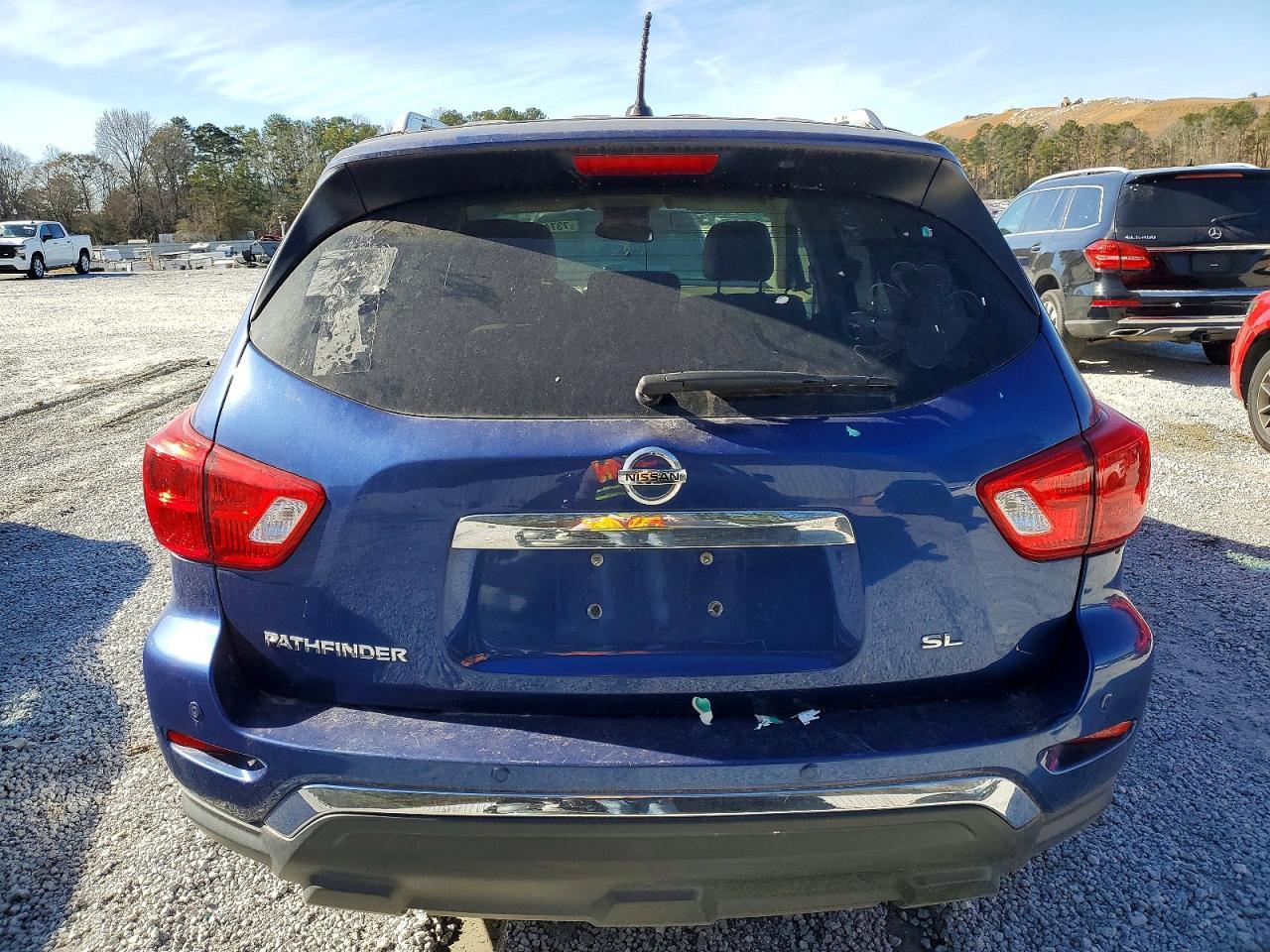 2018 NISSAN PATHFINDER