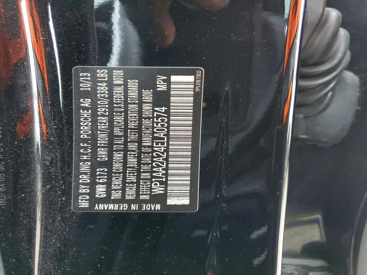 2014 PORSCHE CAYENNE