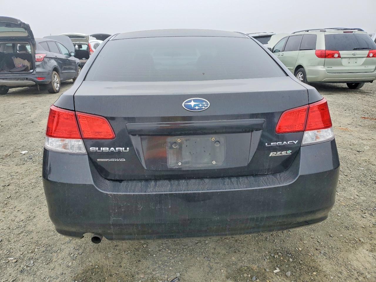 2011 SUBARU Legacy