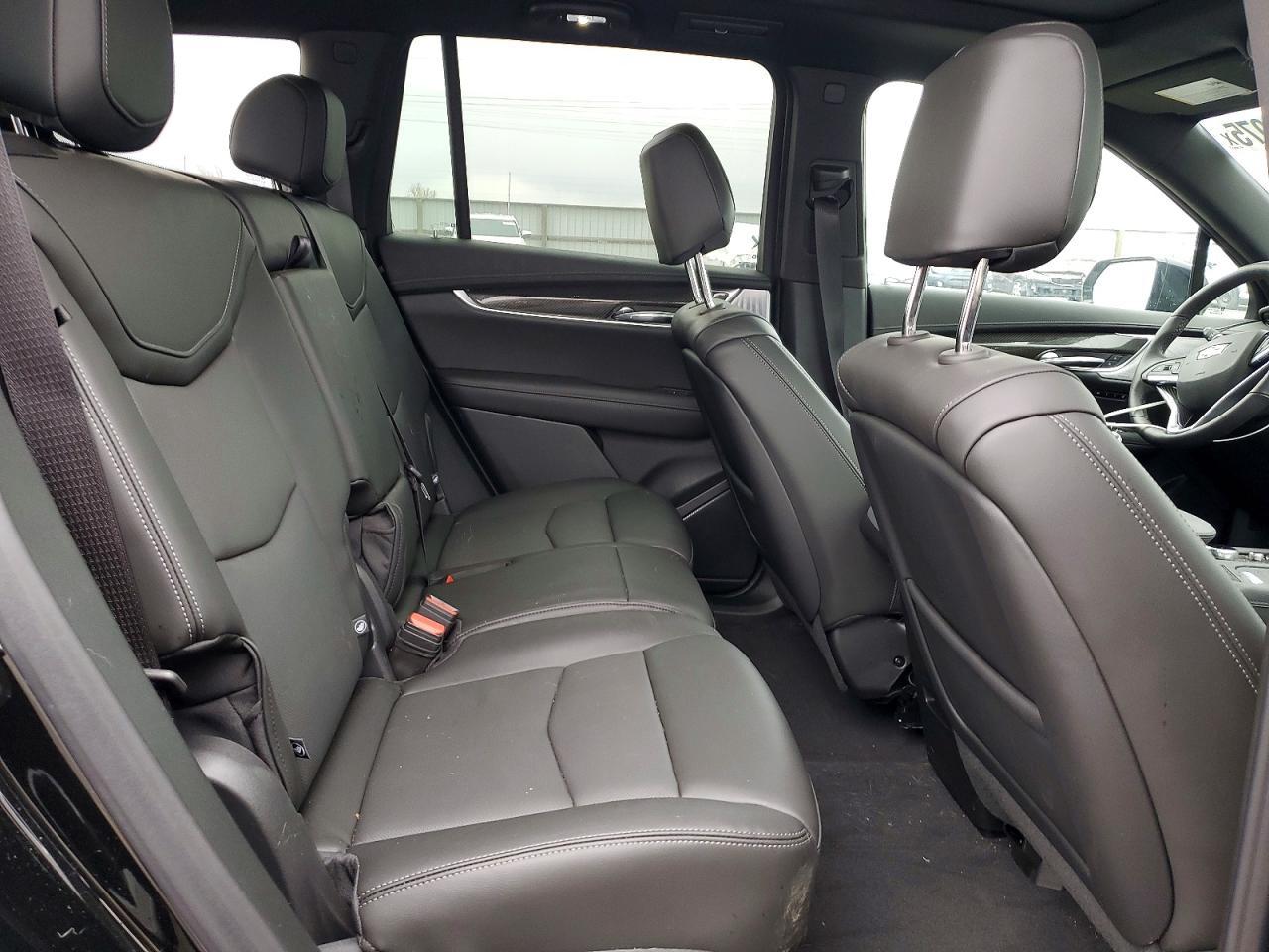 2025 CADILLAC XT6