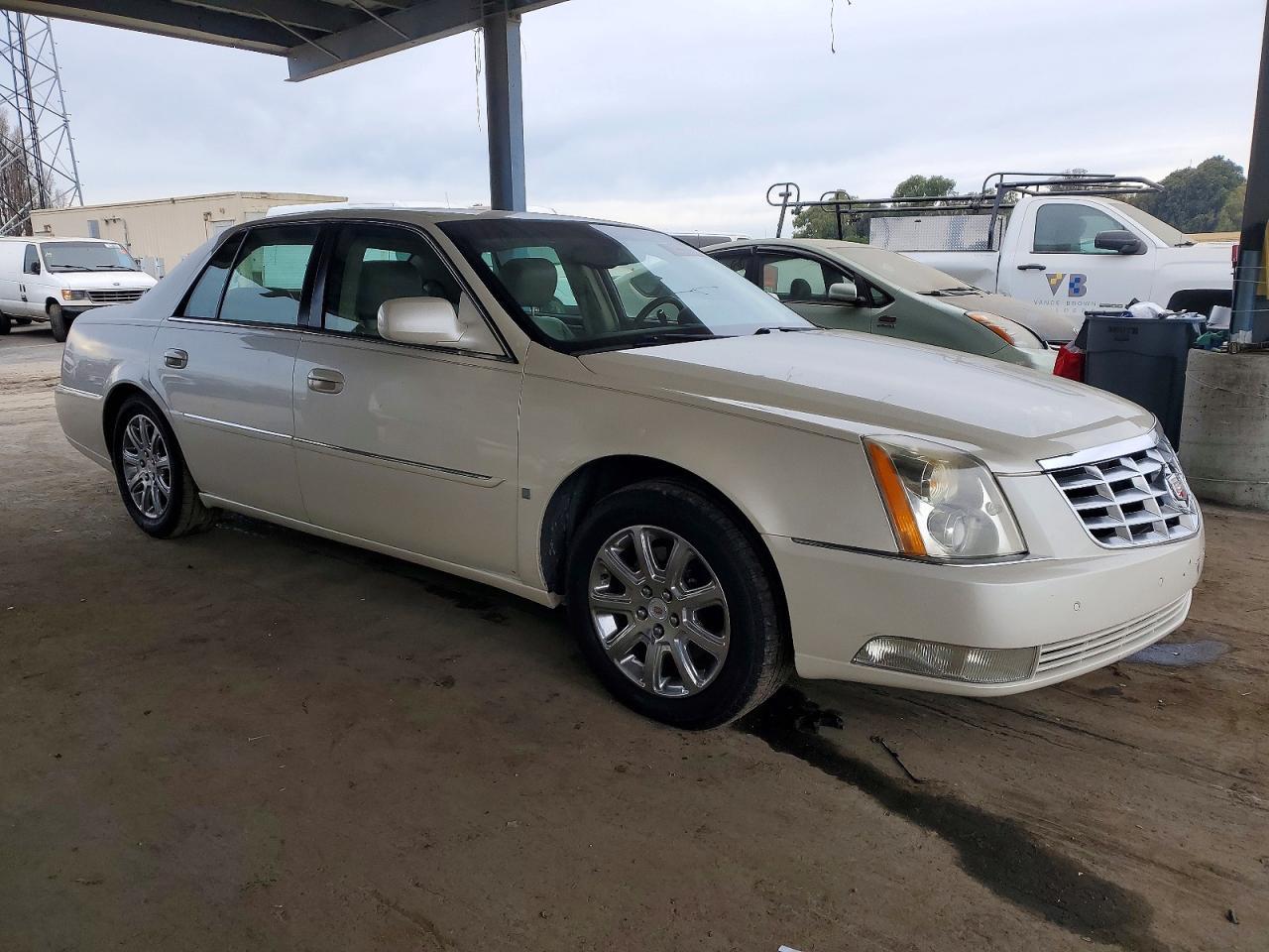 2009 CADILLAC DTS