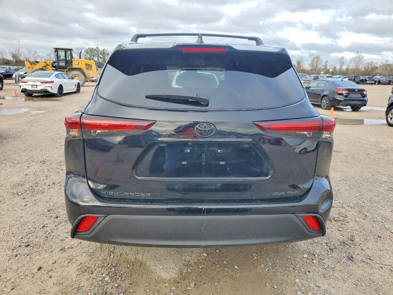 2024 TOYOTA HIGHLANDER