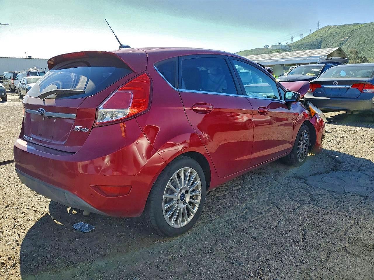 2016 FORD Fiesta