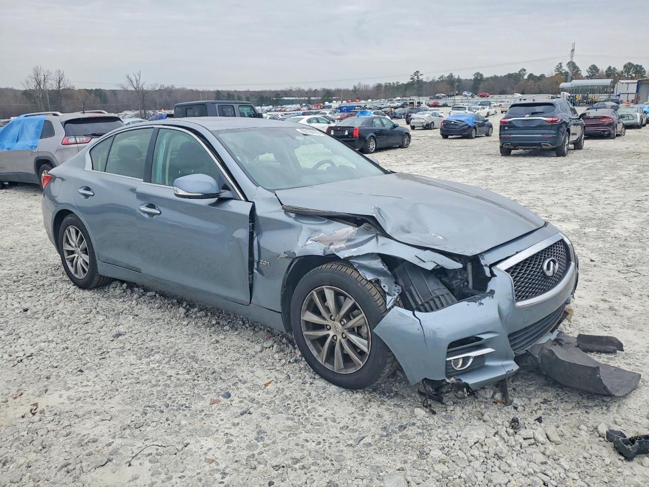 2016 INFINITI Q50