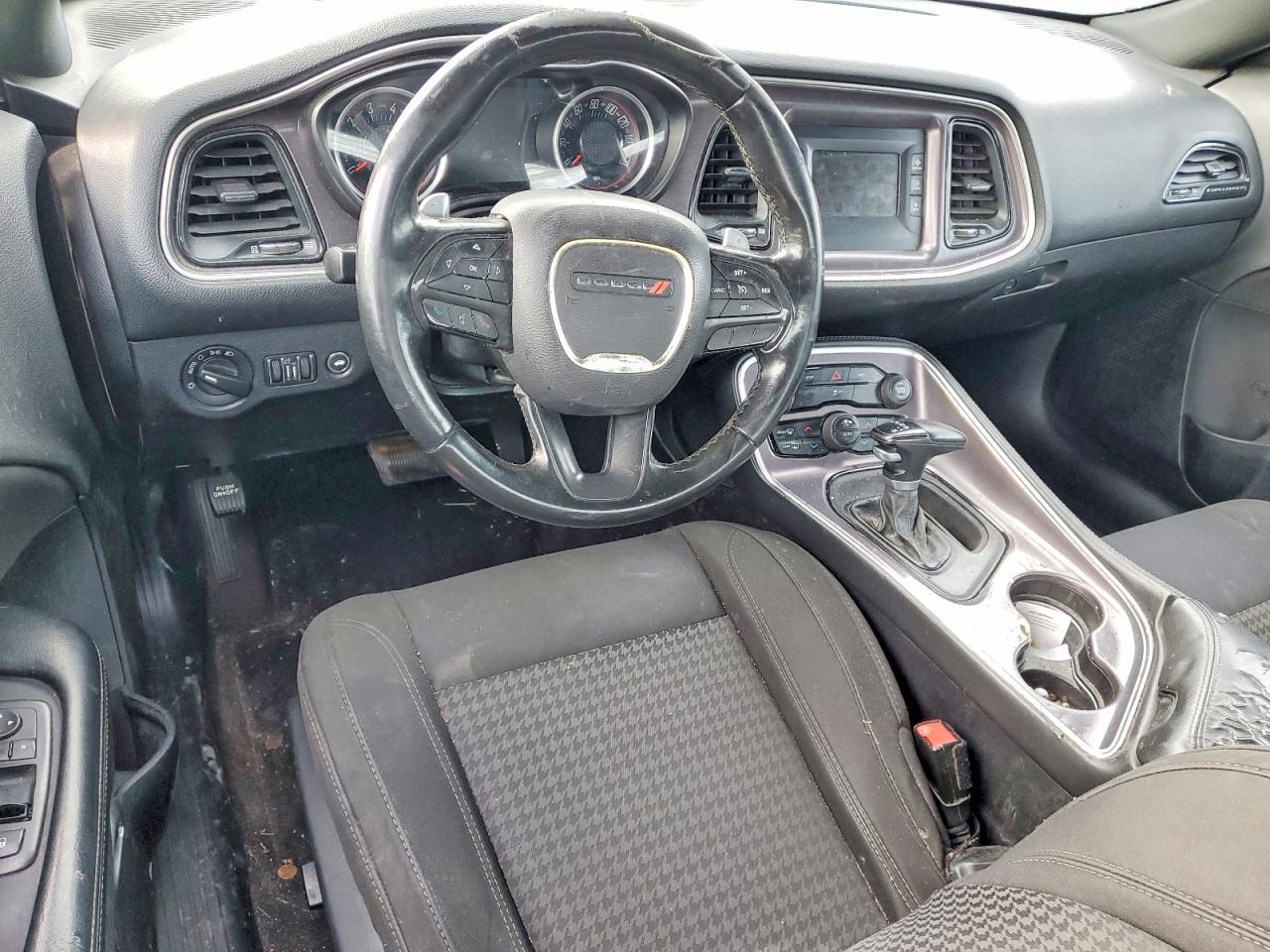 2016 DODGE Challenger