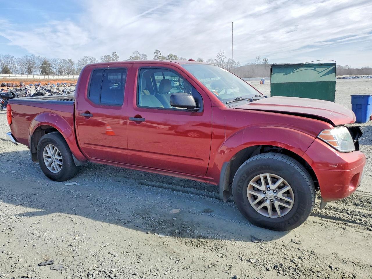 2017 NISSAN Frontier