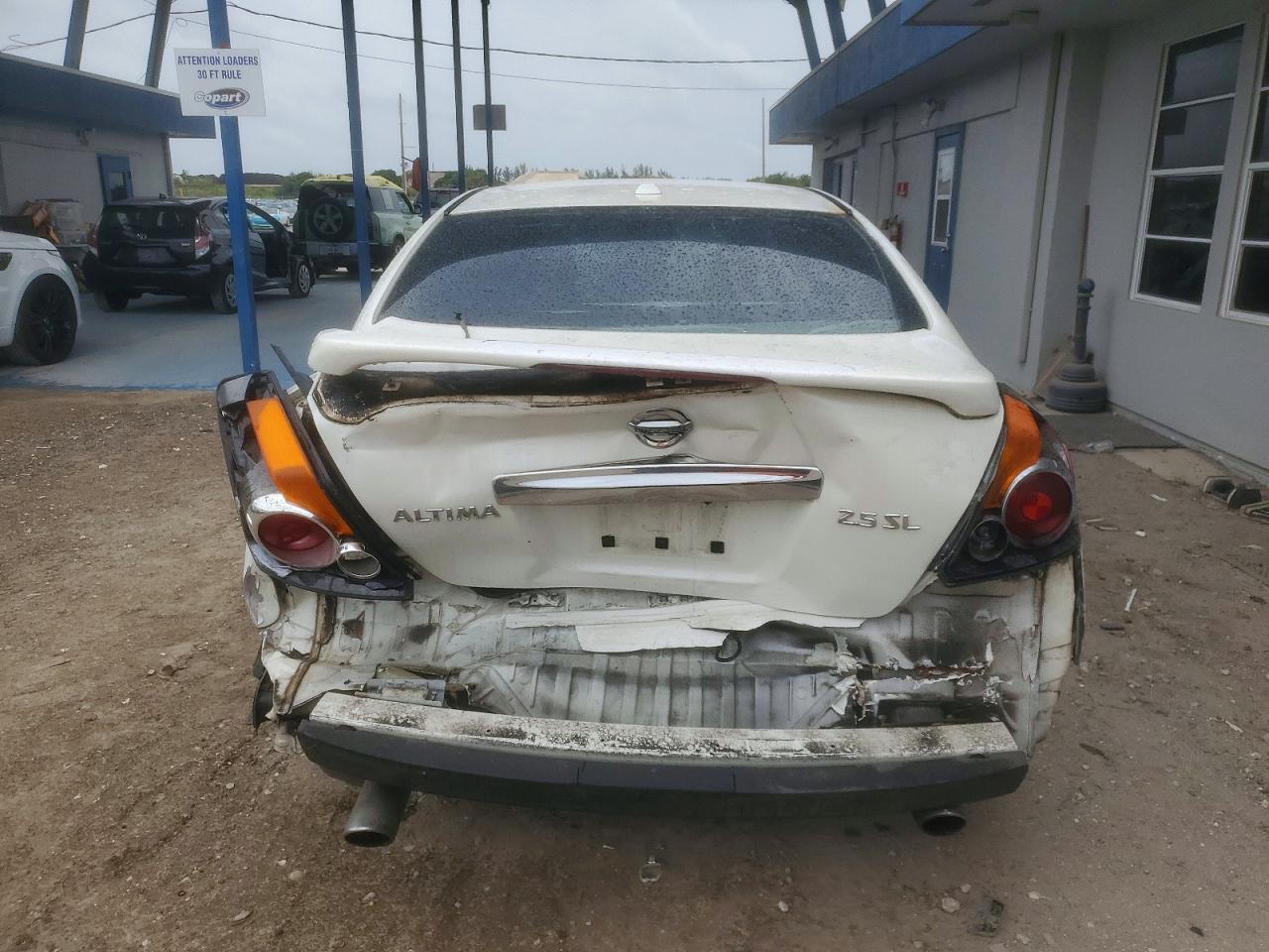 2010 NISSAN ALTIMA