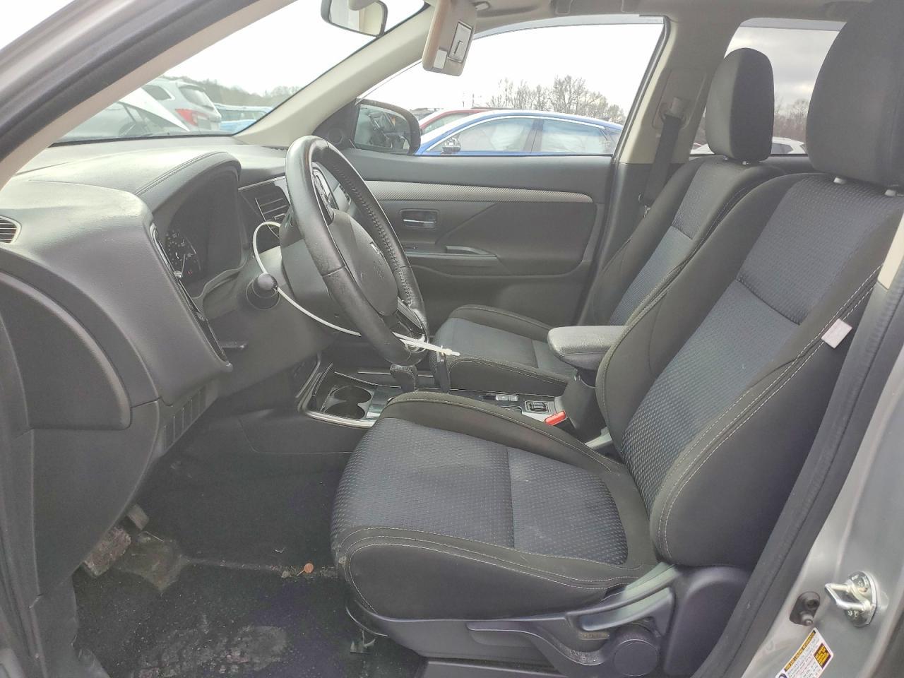 2018 MITSUBISHI outlander