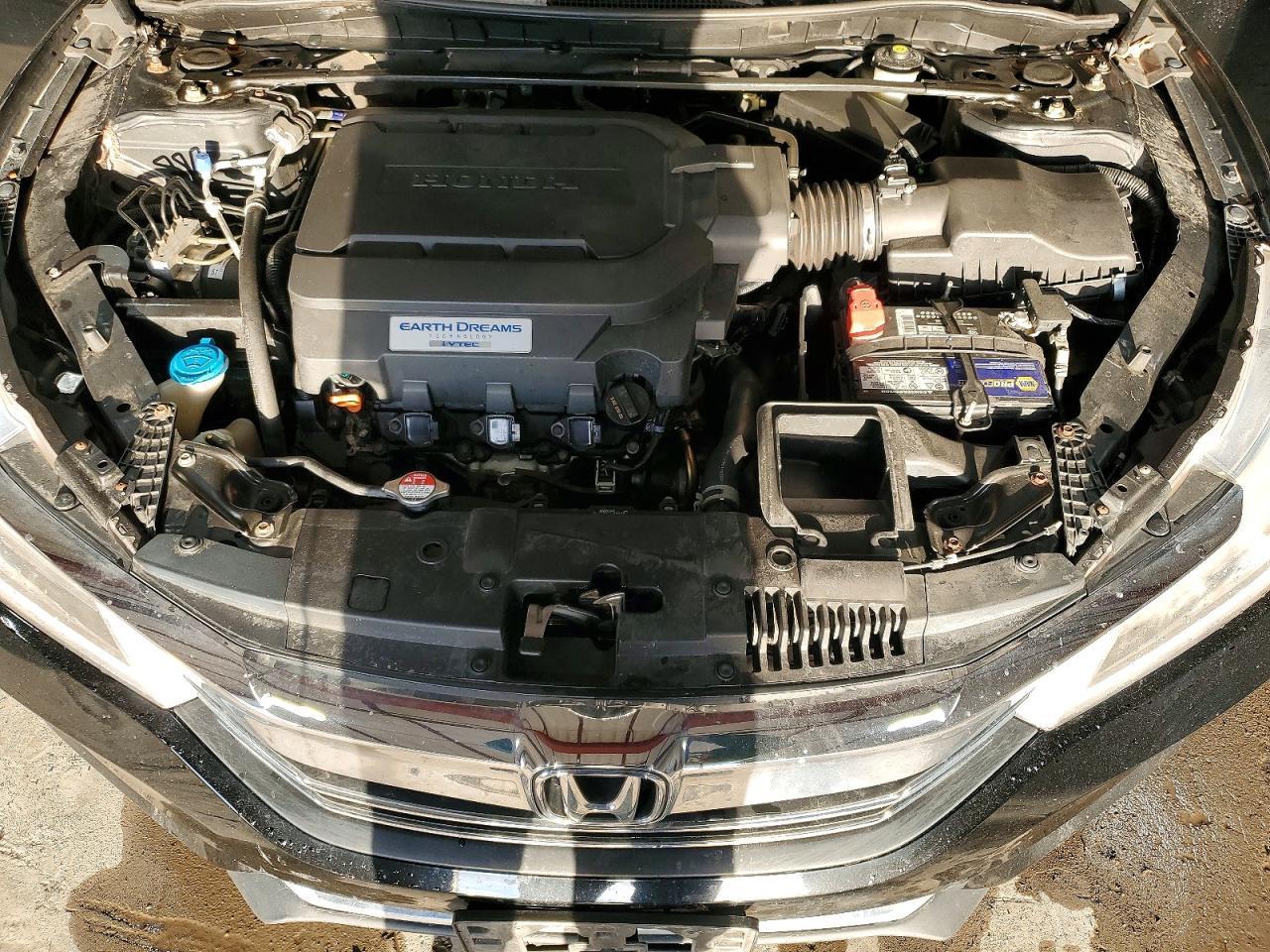 2017 HONDA ACCORD