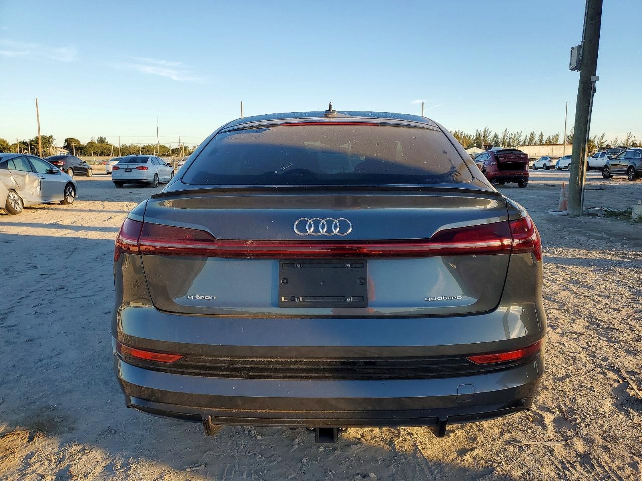 2021 AUDI e-tron Sportback