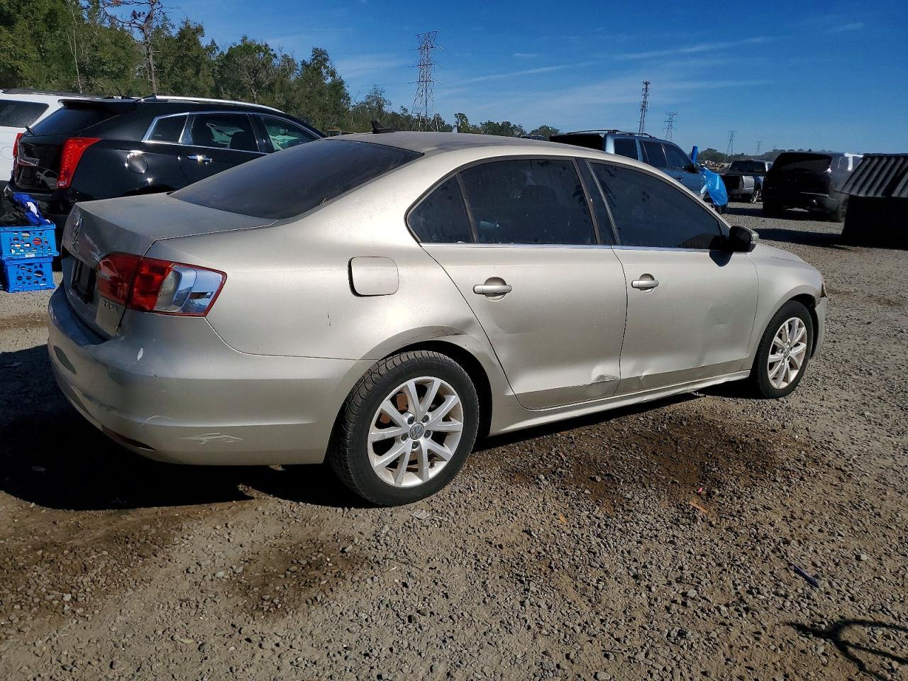 2013 VOLKSWAGEN JETTA