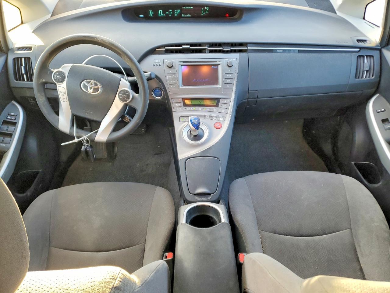 2015 TOYOTA PRIUS