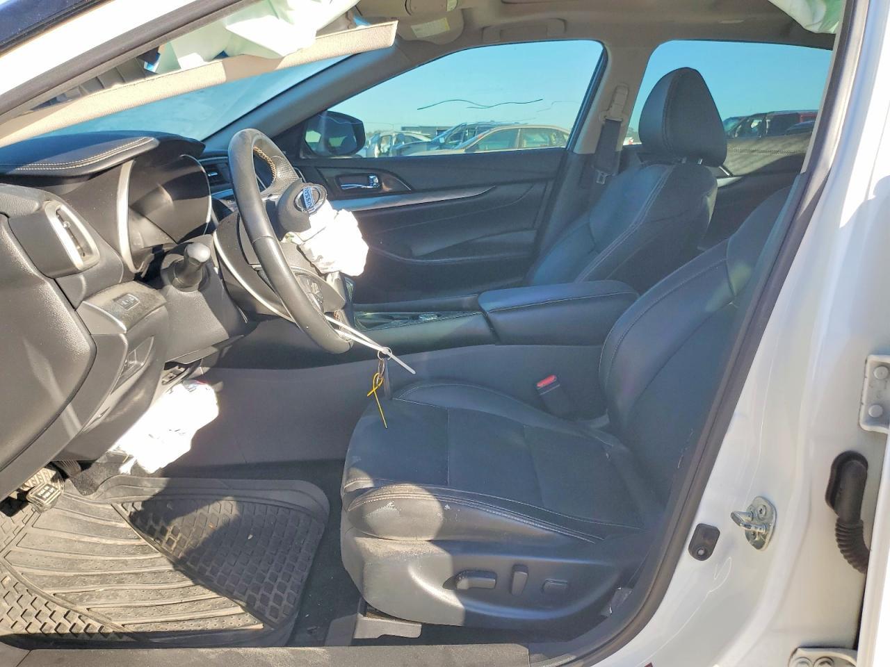 2019 NISSAN Maxima