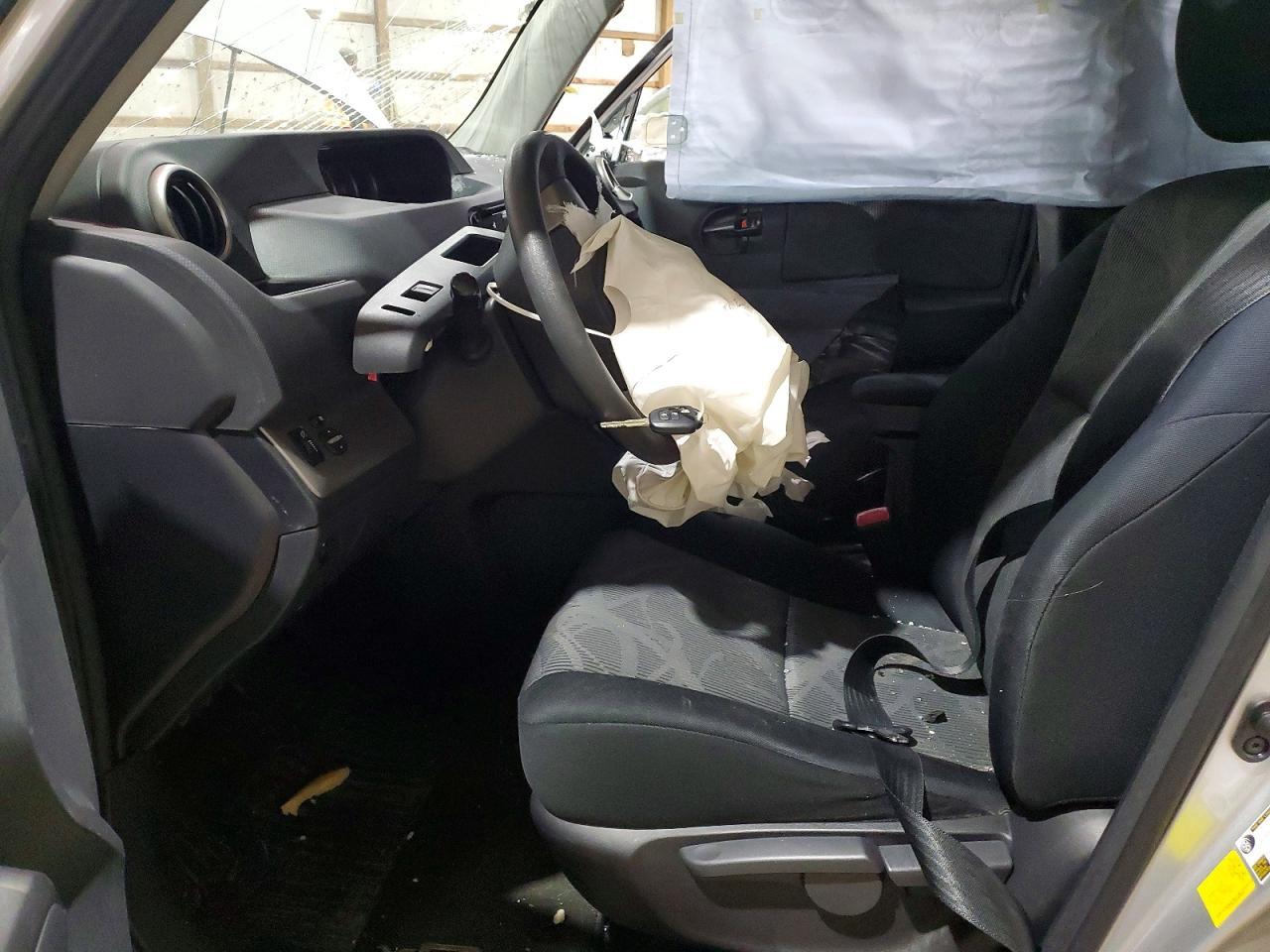 2014 TOYOTA SCION