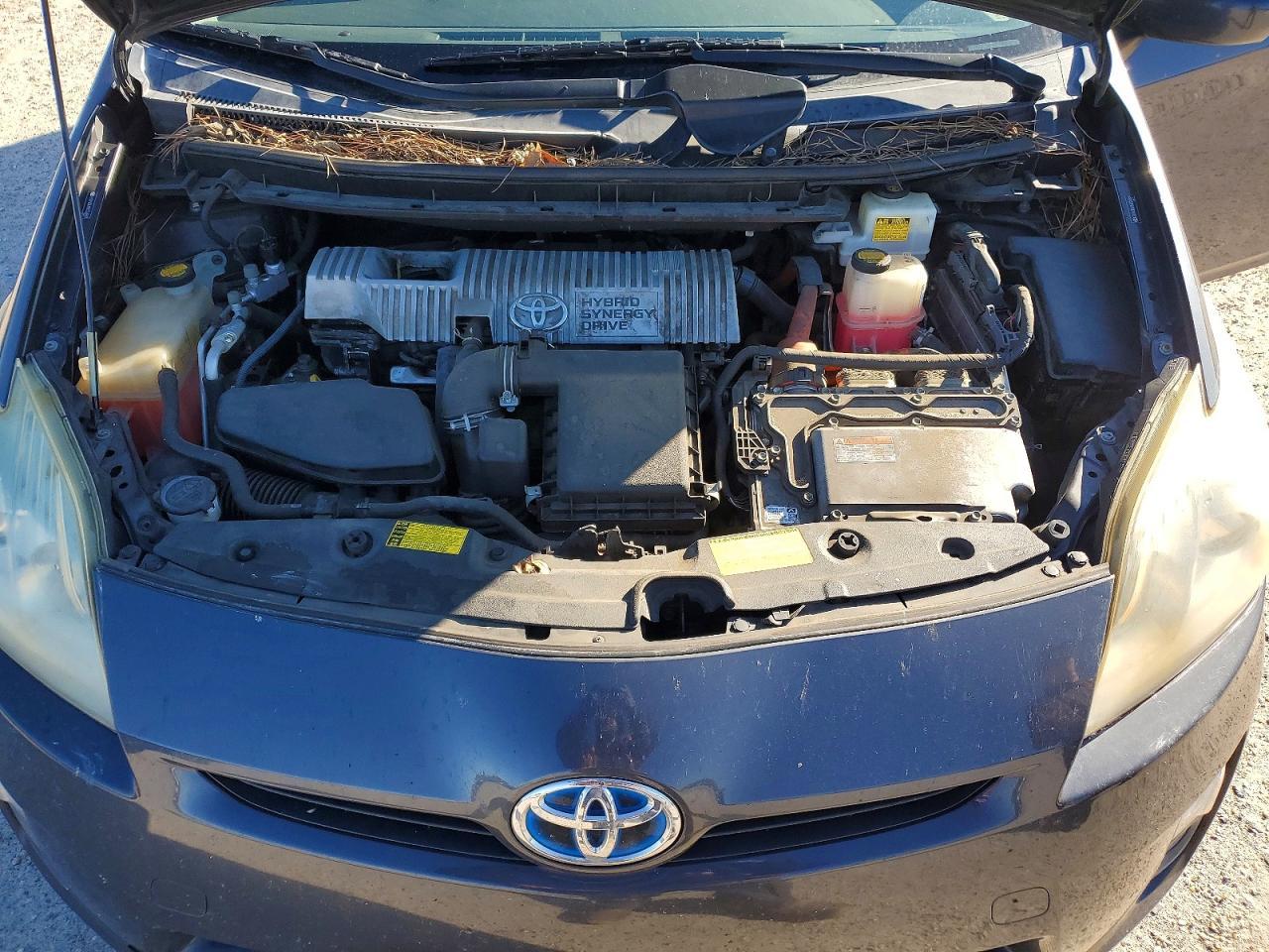 2011 TOYOTA PRIUS