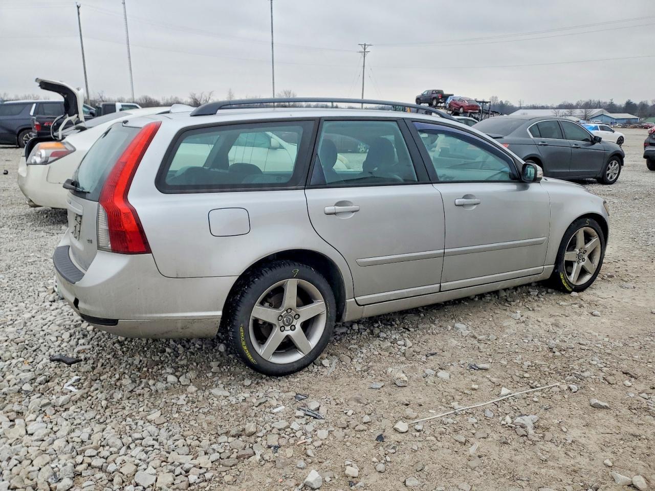 2008 VOLVO V50