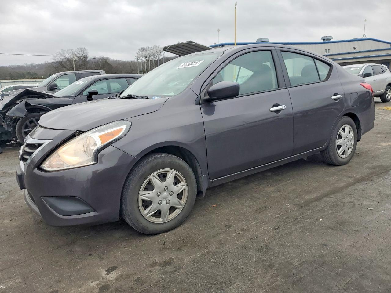 2015 NISSAN VERSA