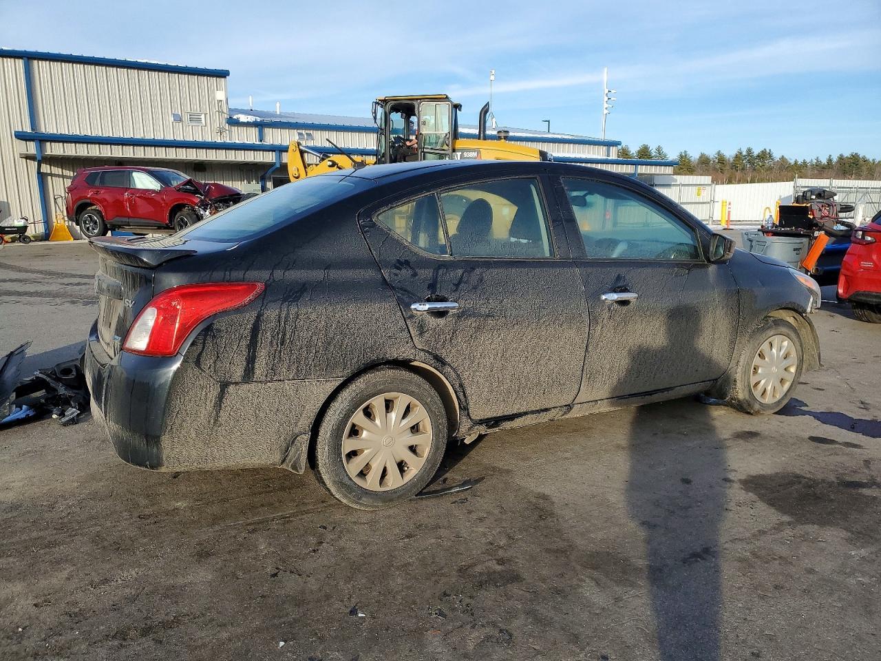 2015 NISSAN VERSA