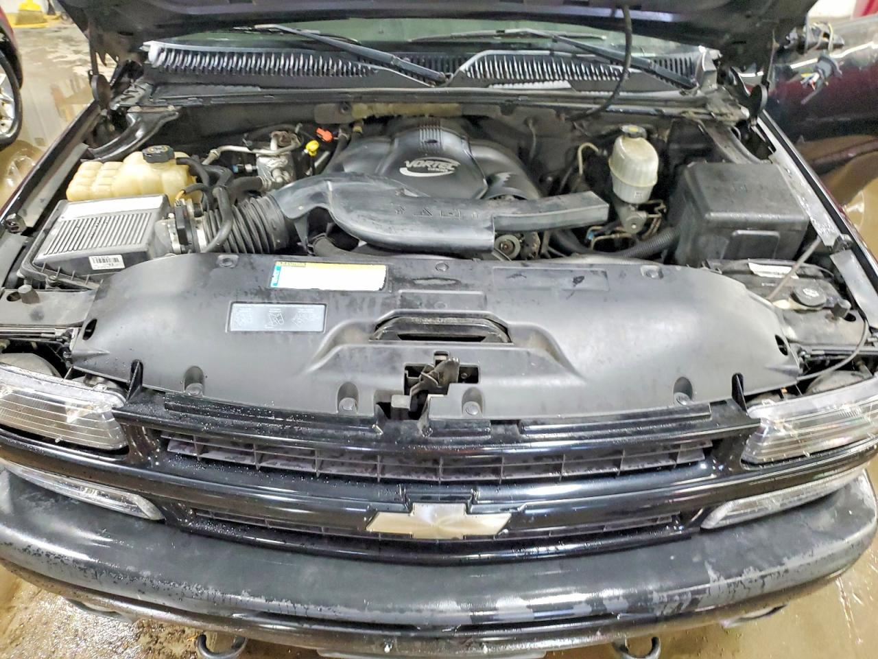 2004 CHEVROLET Tahoe