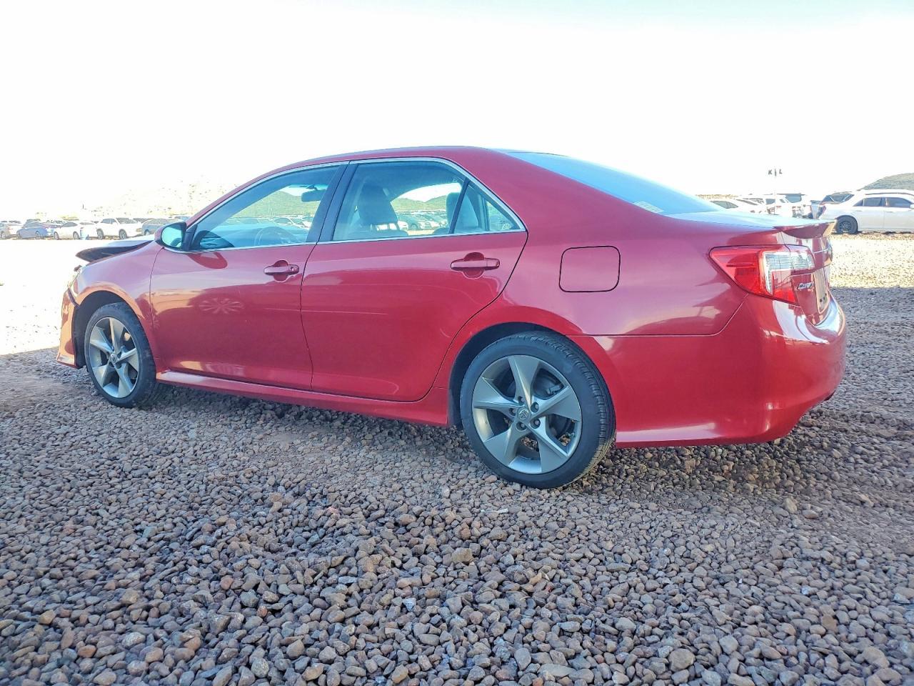 2014 TOYOTA CAMRY