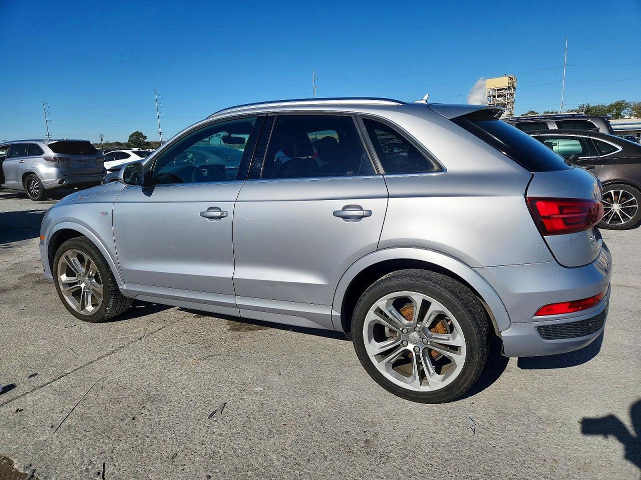 2016 AUDI Q3