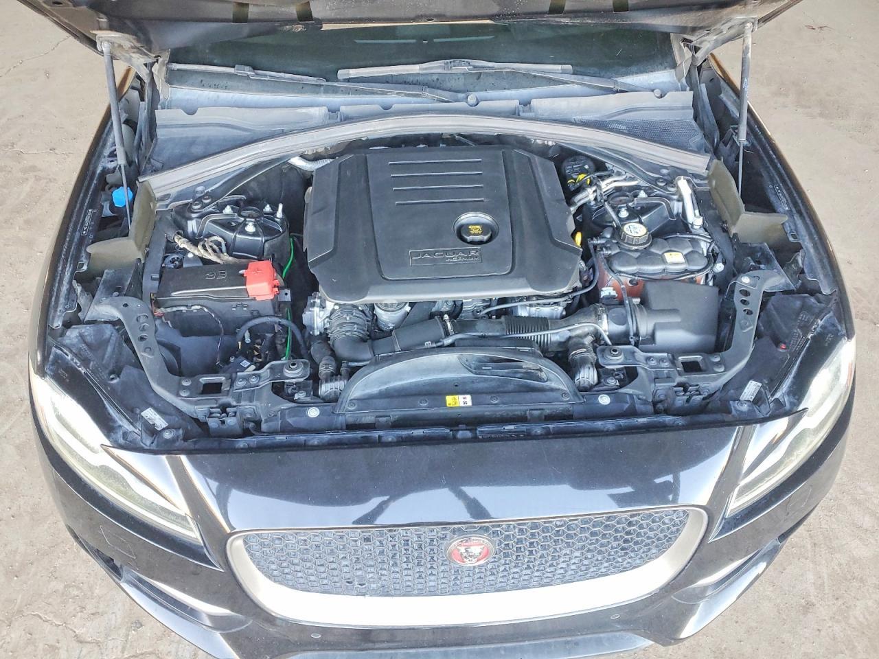 2018 JAGUAR F-Pace