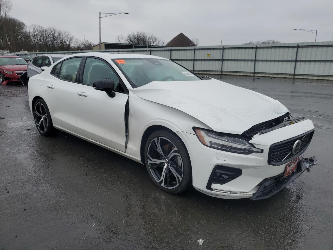2023 VOLVO S60
