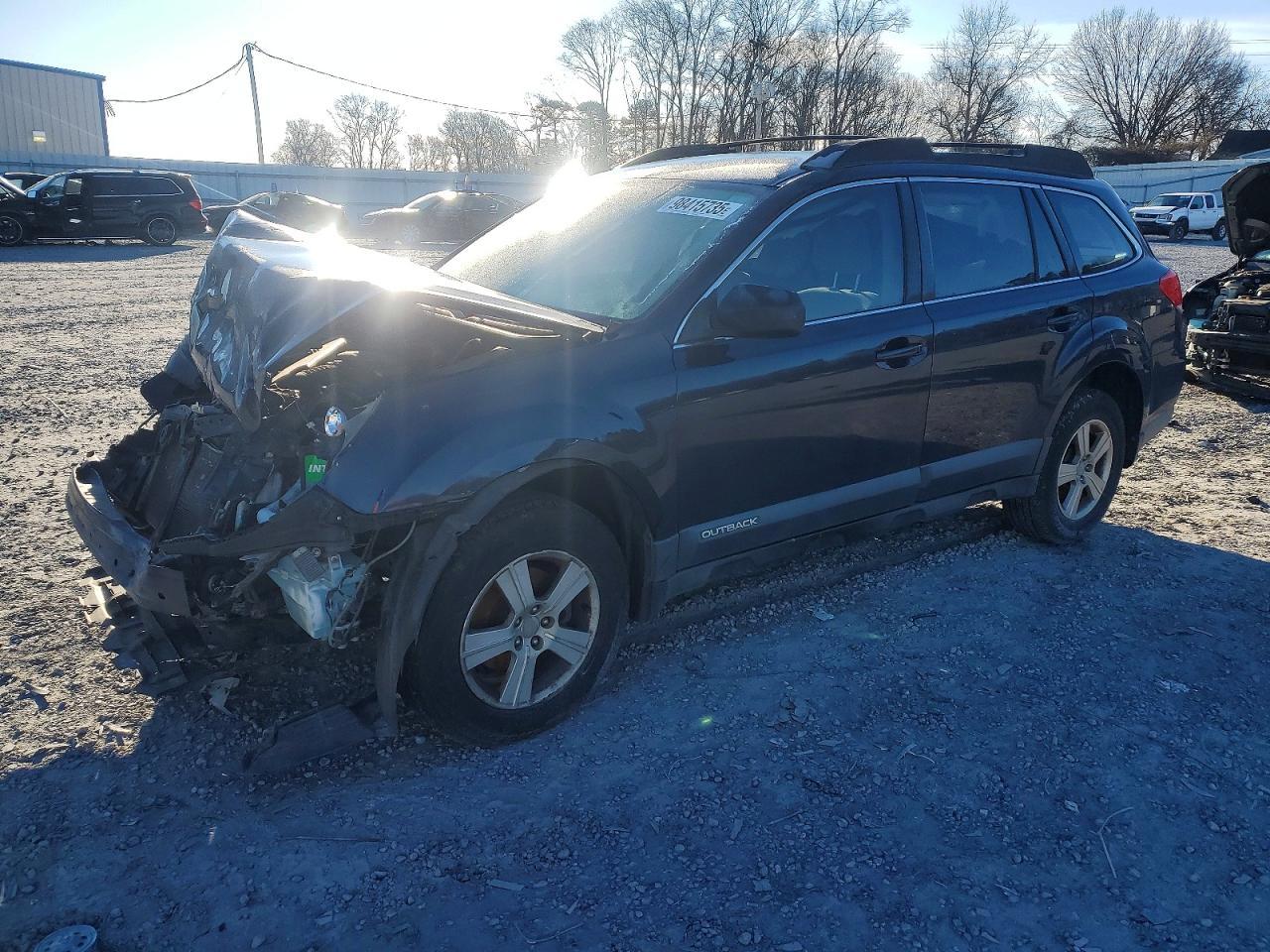 2013 SUBARU Outback
