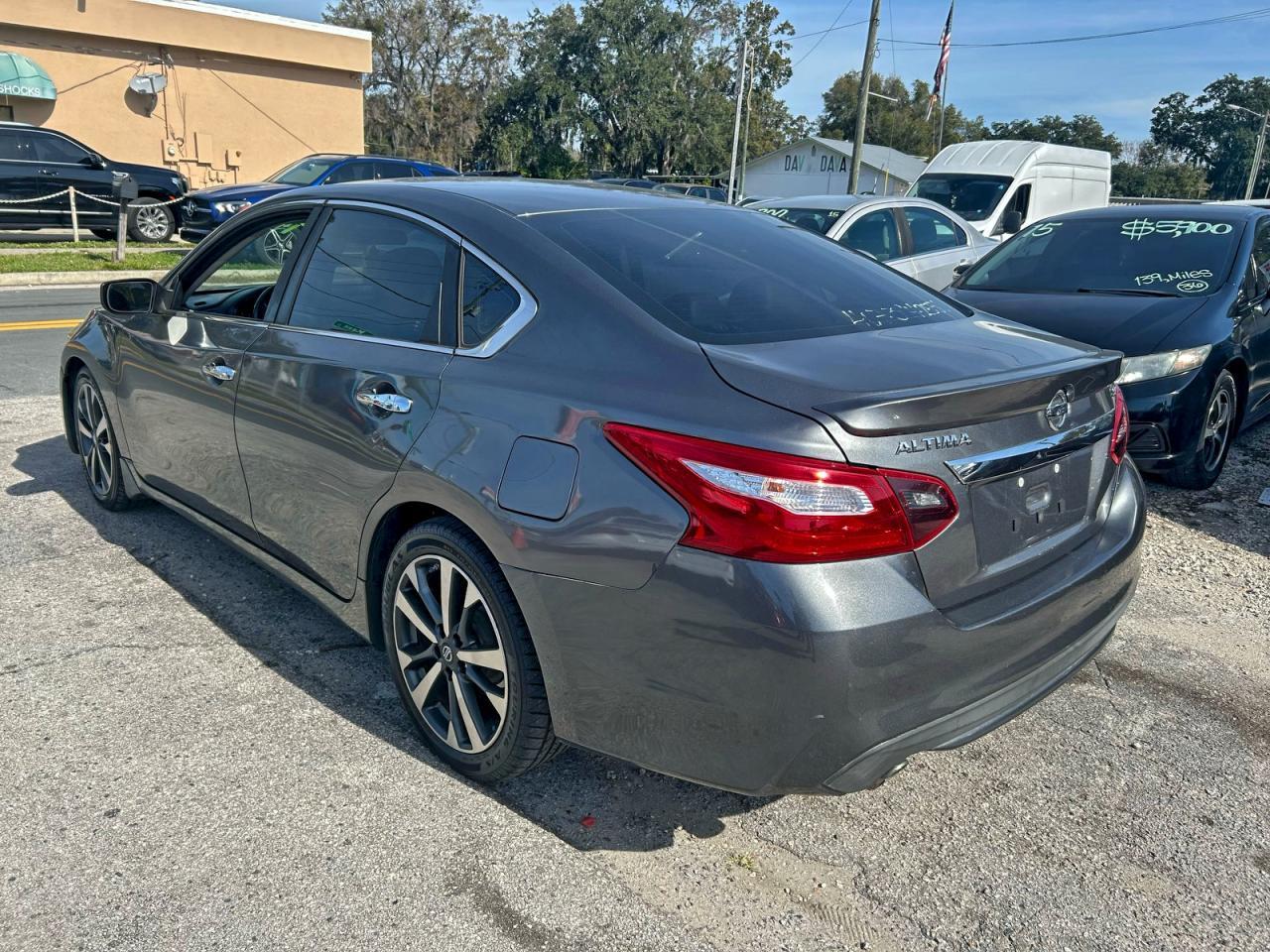 2017 NISSAN ALTIMA